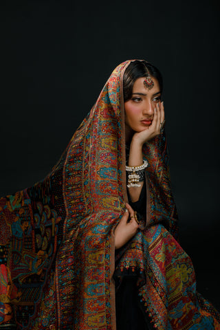 Regal Mughal Dynasty Shawl - Mughal Courtyard
